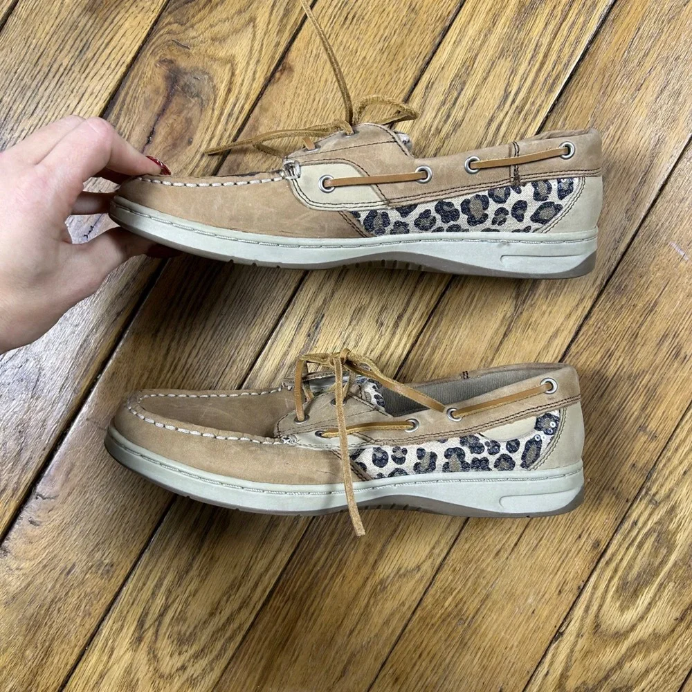 Maui Island Women's Tan‎ Leopard Print Boat Shoes Size 8.5